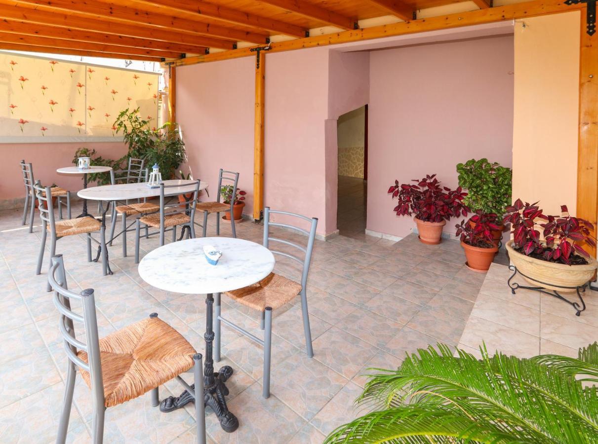 Angela Hotel Loutra Edipsou  Luaran gambar