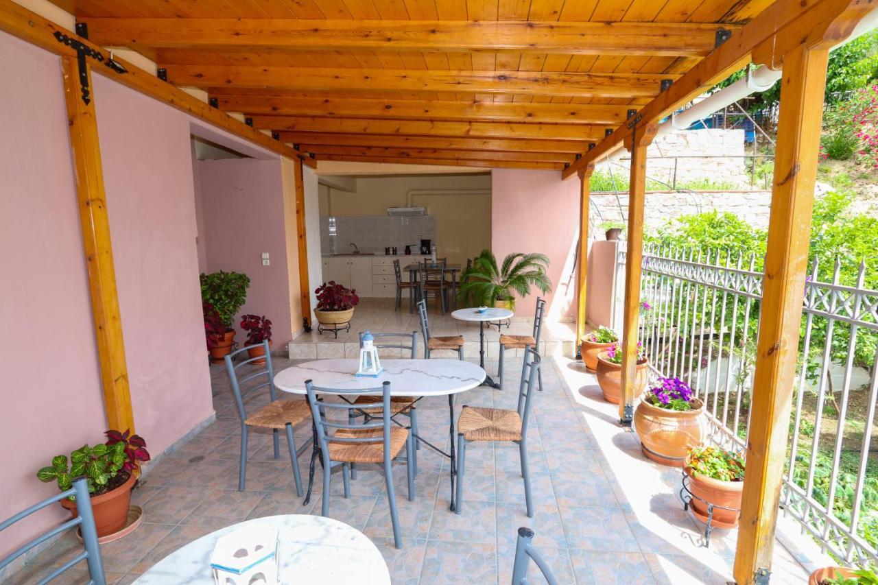 Angela Hotel Loutra Edipsou  Luaran gambar
