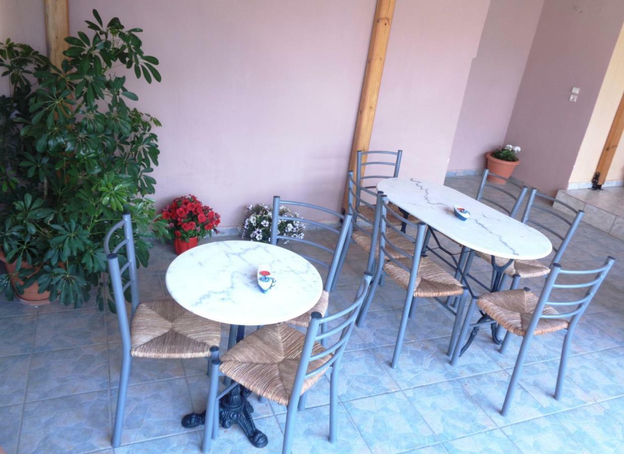 Angela Hotel Loutra Edipsou  Luaran gambar